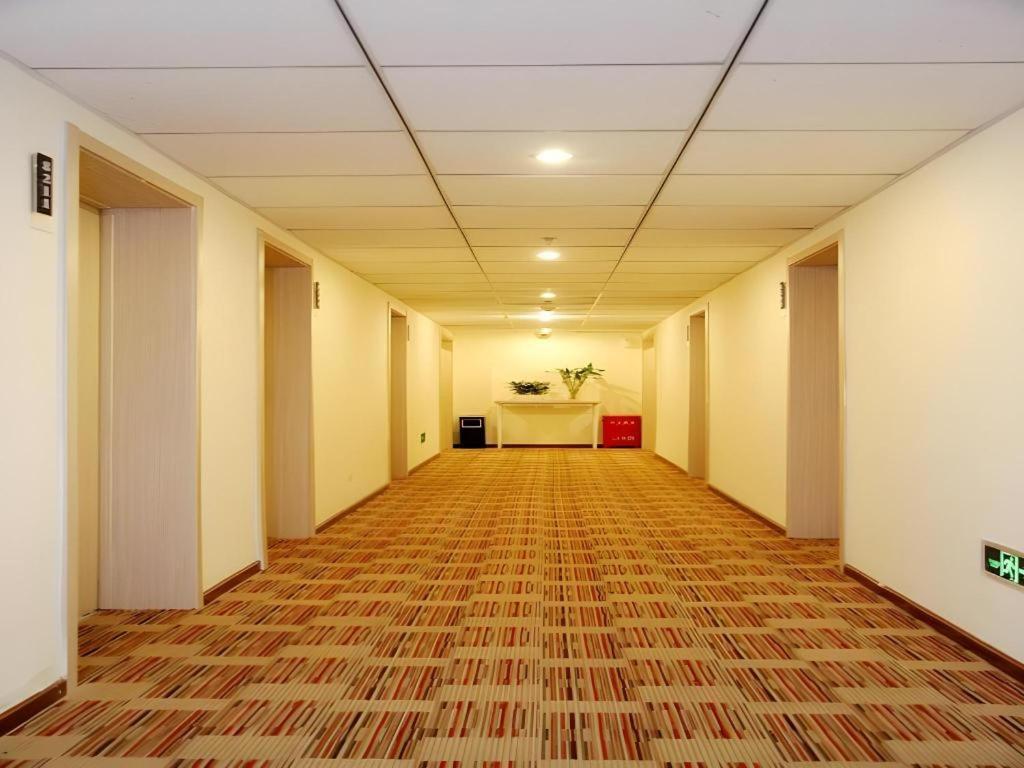 Beijing Yi Jia Hotel Экстерьер фото